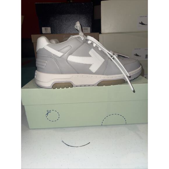 Off-White Out Of Office \'Grey White\' low-top leather sneakers Brand New! Size 43 main image 6